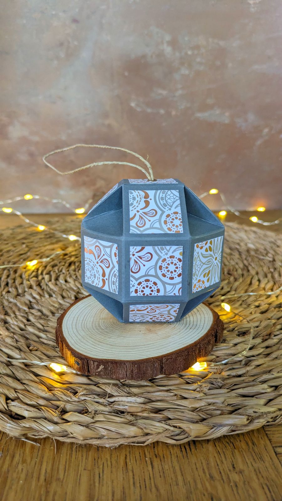 Boule de Noël grise UCAMA