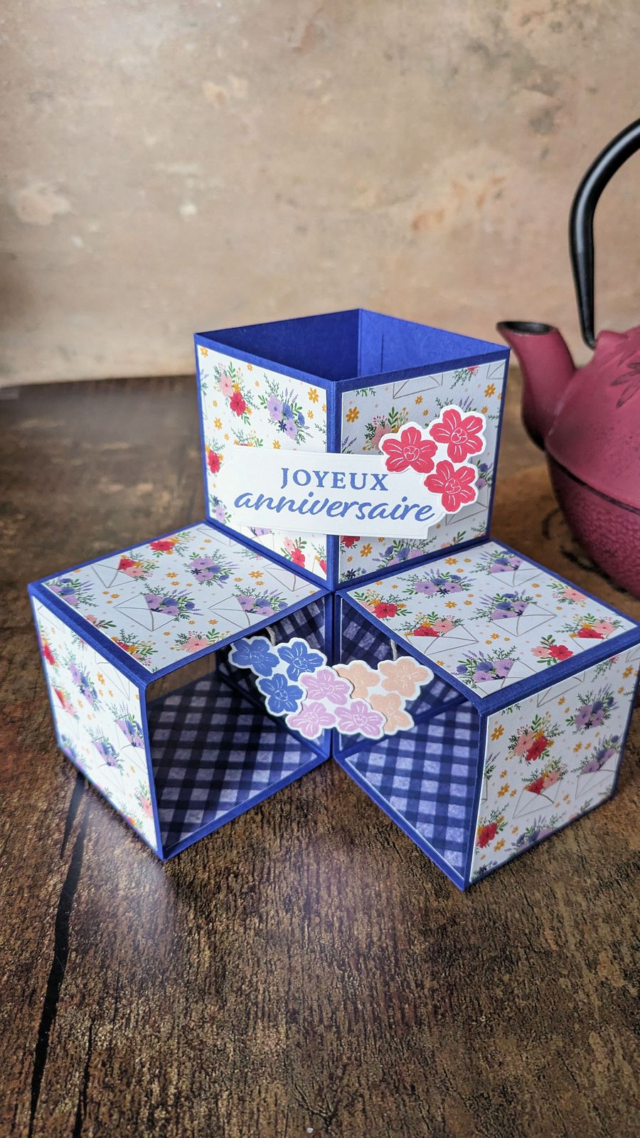 Carte d'anniversaire - Pop-Up Cubes Enveloppes fleuries - UCAMA